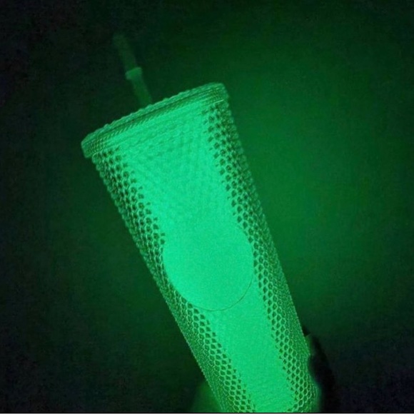 Starbucks Asia PAC 2021 Glow in the Dark Bling Venti Studded Tumbler - Picture 1 of 5